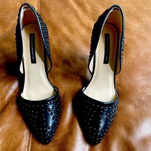 🦄 3 for $18 French Connection Studded Heels